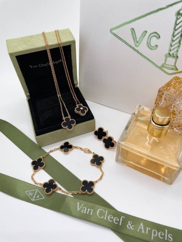 Van Cleef & Arpels браслет #986650KA