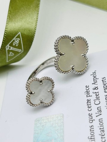 Van Cleef & Arpels кольцо справа #998130VX