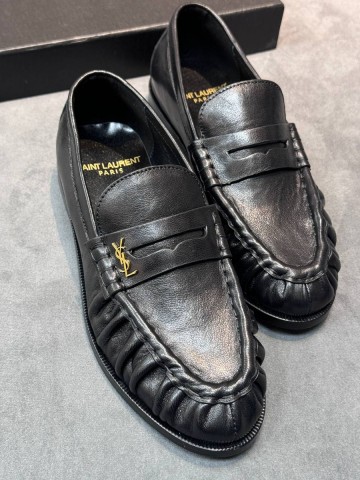 Yves Saint Laurent CASSANDRE лоферы #752097VU
