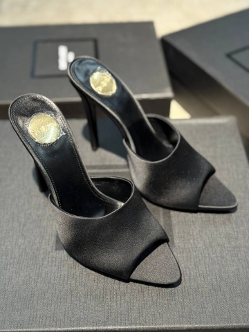 Yves Saint Laurent сабо #169018YR
