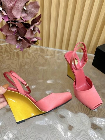 Yves Saint Laurent босоножки #178637UN