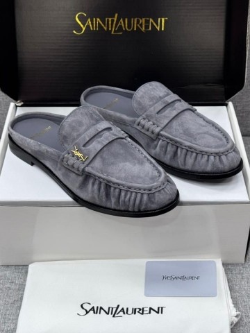 Yves Saint Laurent CASSANDRE мюли #946840IO