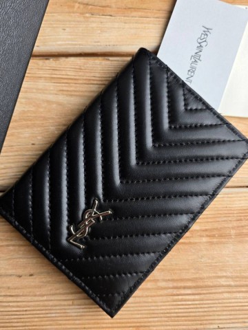 Yves Saint Laurent обложка на паспорт #430607UR