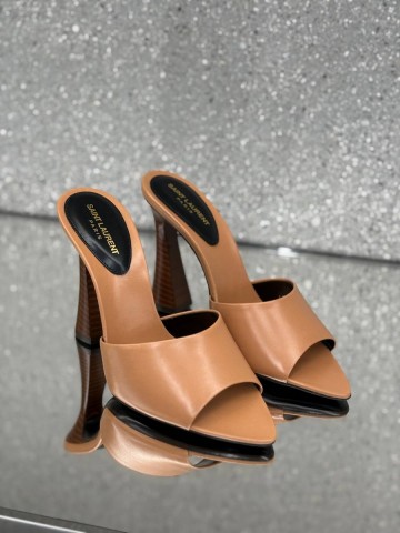 Yves Saint Laurent сабо #446479UW