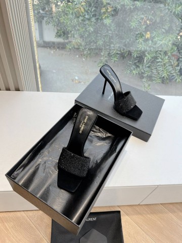 Yves Saint Laurent сабо #540601HI