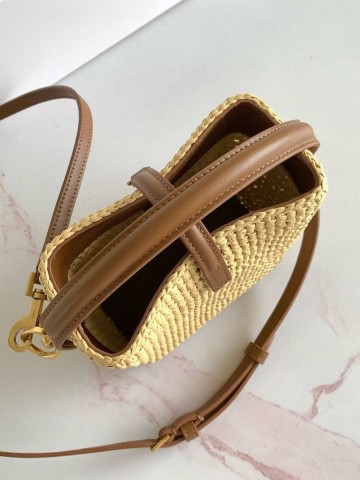 Yves Saint Laurent CASSANDRE сумка #582758CN