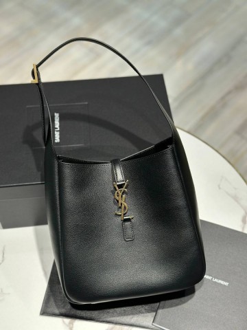 Yves Saint Laurent LE 5 À 7 Small сумка #606560YD