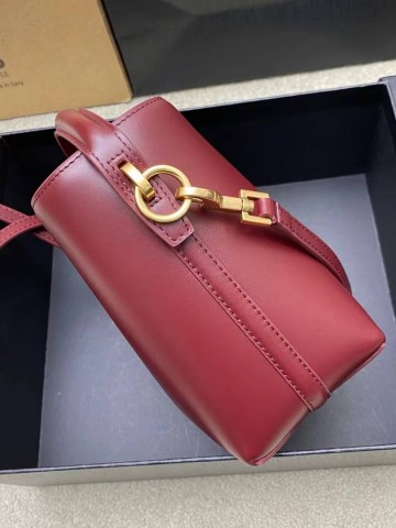 Yves Saint Laurent сумка #658101DD