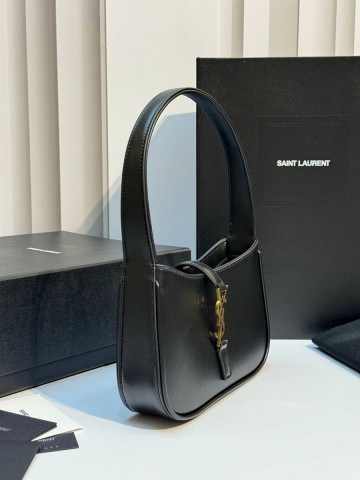 Yves Saint Laurent сумка #685760EV