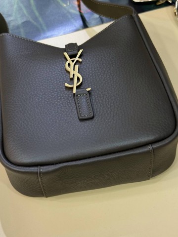 Yves Saint Laurent сумка #720104FV