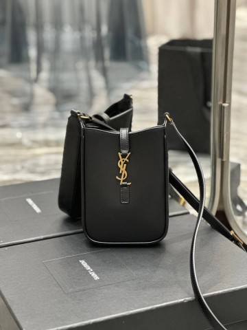 Yves Saint Laurent сумка #819479ZE