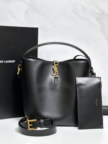 Yves Saint Laurent CASSANDRE сумка #897660EG
