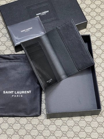 Yves Saint Laurent обложка на паспорт #959429WD
