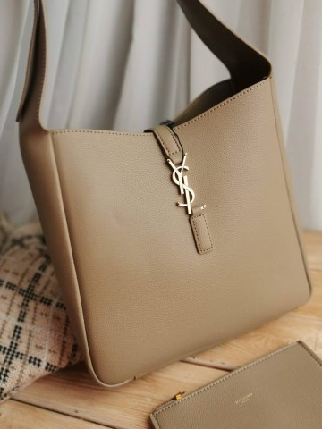 Yves Saint Laurent сумка #965136JR