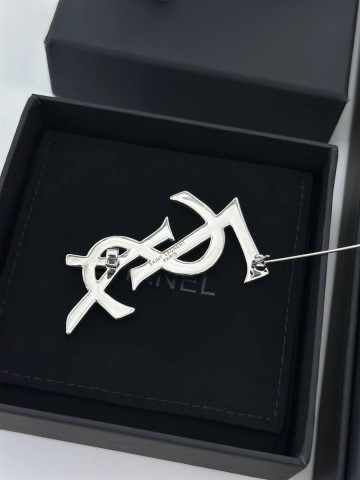 Yves Saint Laurent брошь #988442OL