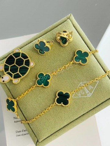Брошь Van Cleef & Arpels 1 мотив