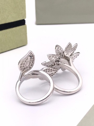 Кольцо Van Cleef & Arpels