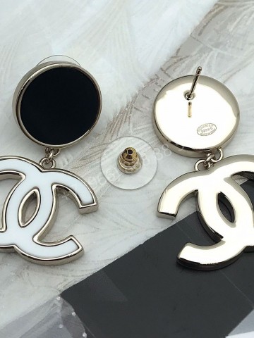 Серьги CHANEL