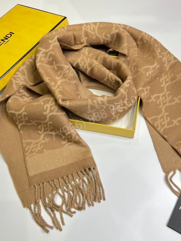 Шарф Fendi