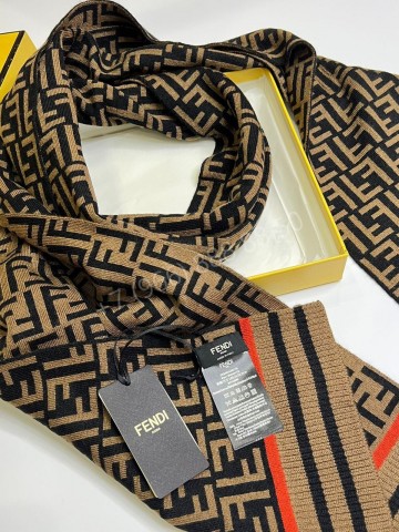 Шарф Fendi