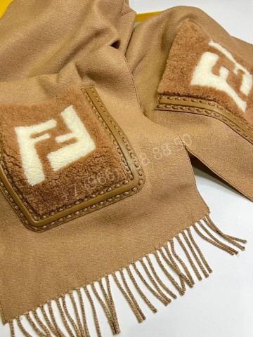 Шарф Fendi