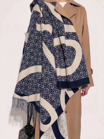 Шарф Loewe