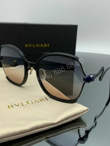 Солнцезащитные очки Bvlgari