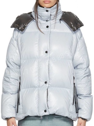 Пуховик Moncler