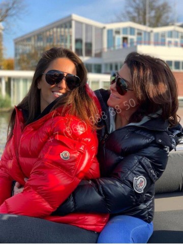 Пуховик Moncler