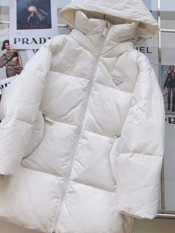 Пуховик Prada