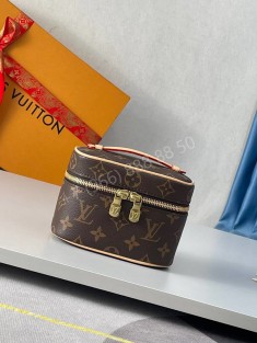 Косметичка Louis Vuitton