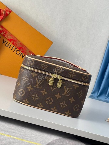 Косметичка Louis Vuitton