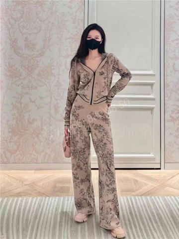 Костюм Dior