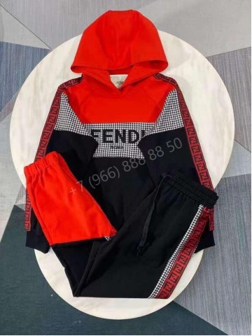 Костюм Fendi