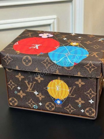 Коробка Louis Vuitton
