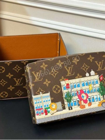 Коробка Louis Vuitton