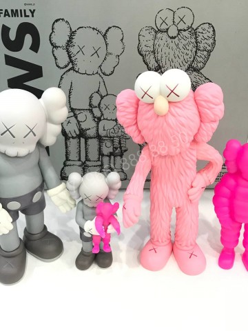 Фигурка Kaws