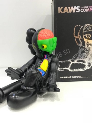 Фигурка Kaws