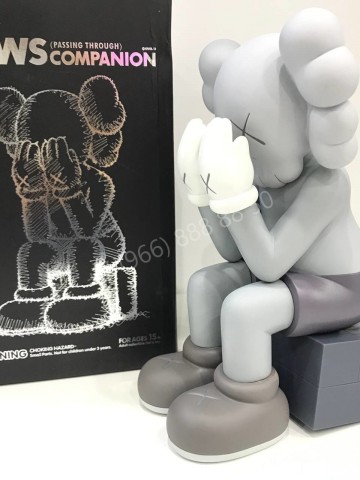 Фигурка Kaws