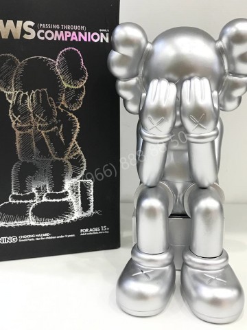 Фигурка Kaws