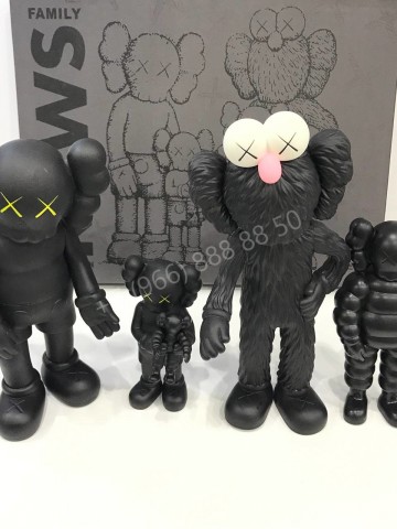 Фигурка Kaws